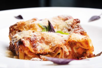 Italienische Lasagne, hausgemacht, italienische Küche, Ristorante Gambero Rosso, Eibelstadt, Foodfotografie, Schmelz Fotodesign, Würzburg